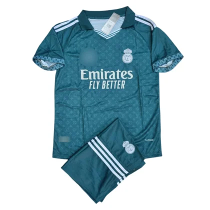 Real Madrid SP LV 2026/27 (First Quality Fan Version) With Shorts