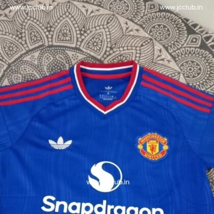 Customer photo – Manchester United 2026/27 Away