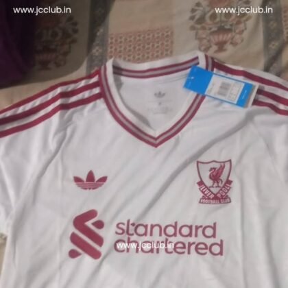 Customer photo – Liverpool 2026/27 Away
